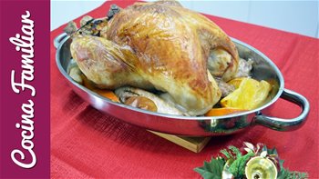Pavo relleno asado para navidad. Roasted Stuffed Turkey for Christmas