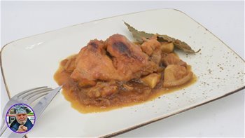 Conejo con cebolla en salsa - estofar - conejo encebollado - Recetas de Javier Romero